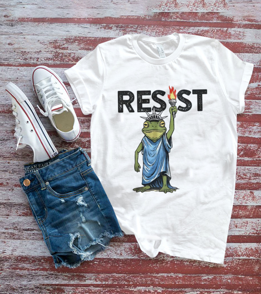 Portland Frog Resist Protest Statue Of Liberty Torch T-Shirt