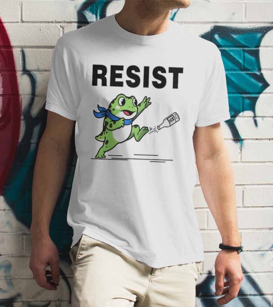 Portland Frog Resist Anti-ICE Protest Jumping Art T-Shirt