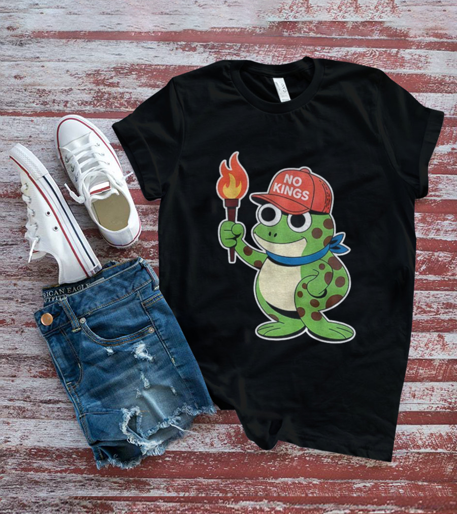 No Kings Frog Holding Torch Portland Protest Vintage Anti-ICE T-Shirt