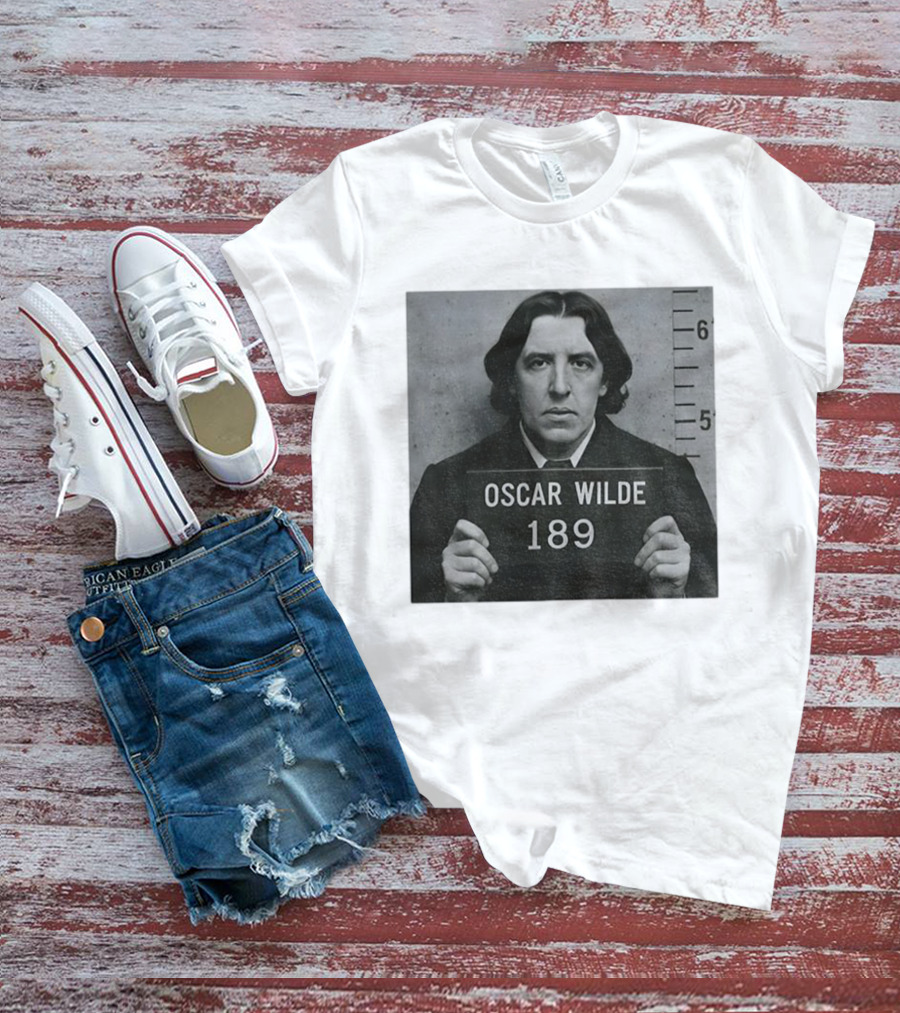 Oscar Wilde Shot 189 Funny Literary Meme T-Shirt
