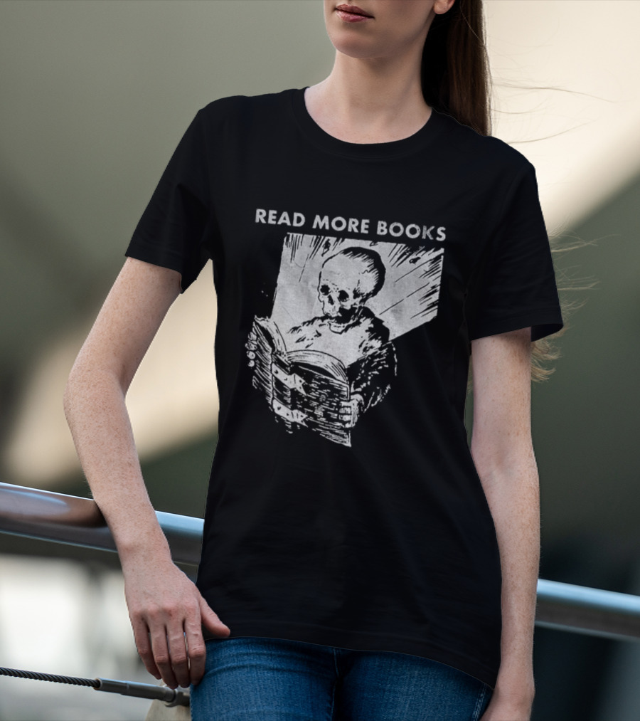 Read More Books Skeleton Vintage Style T-Shirt
