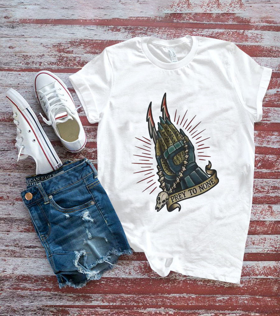 Prey To None Alien Claw With Skull And Star Chain T-Shirt