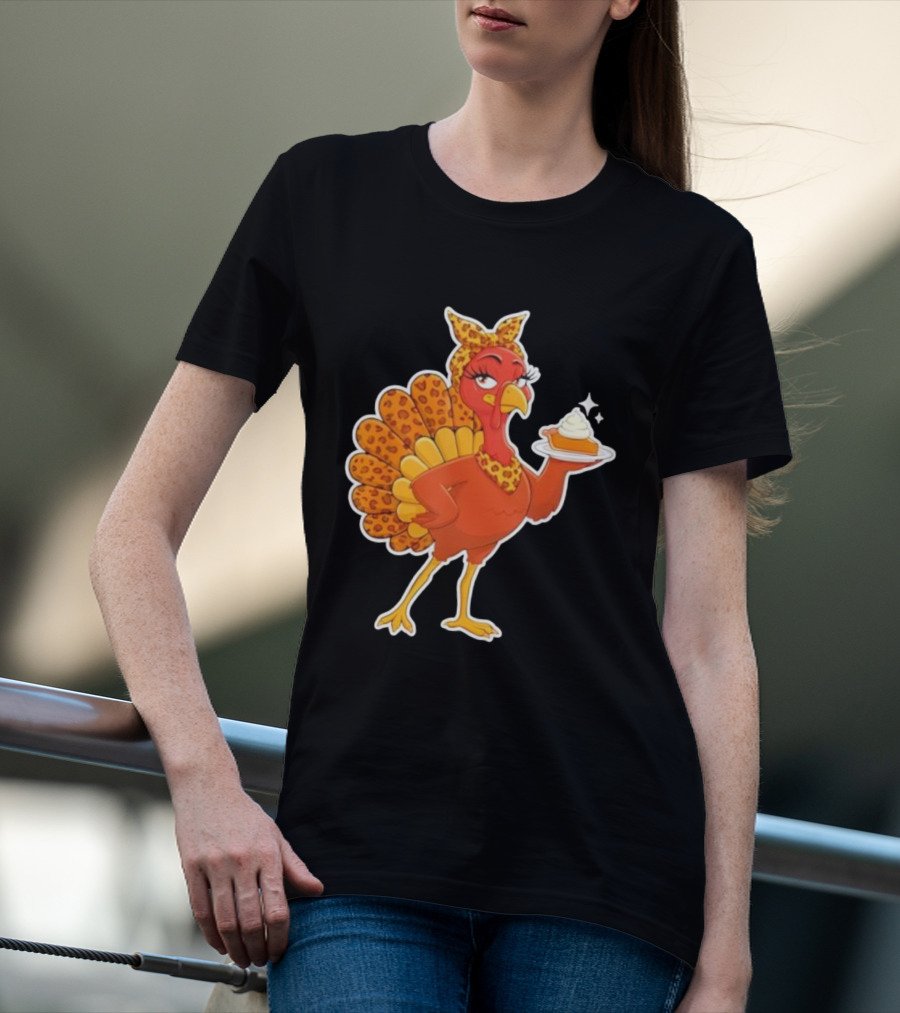 Leopard Print Turkey With Pumpkin Pie Thanksgiving T-Shirt