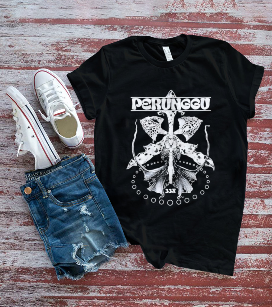 Perunggu 33X Indonesian Band Album Cover Art Motif T-Shirt
