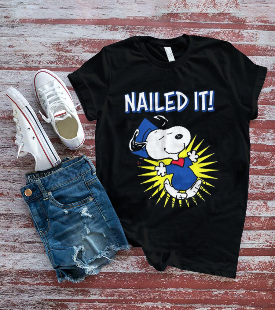 Congratulations Snoopy Nailed It Graduation Celebration T-Shirt