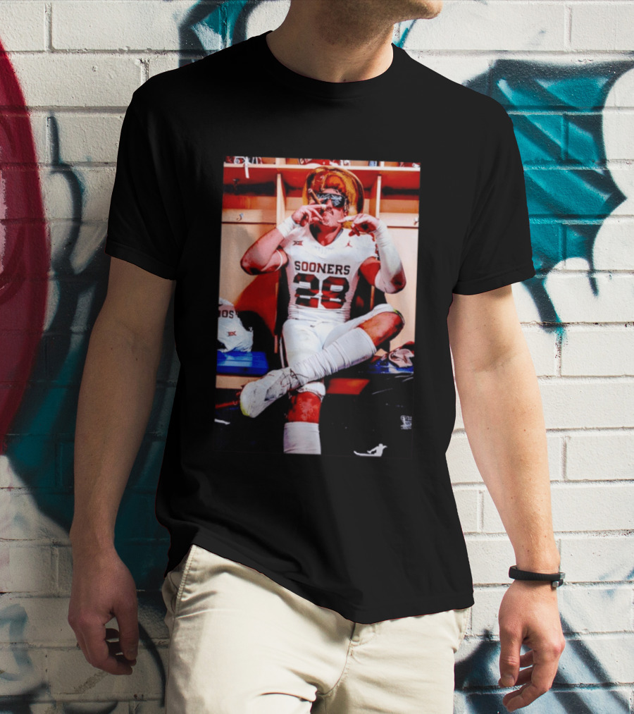 Sooners Football Danny Stutsman Cigar Celebration Locker Room 28 T-Shirt
