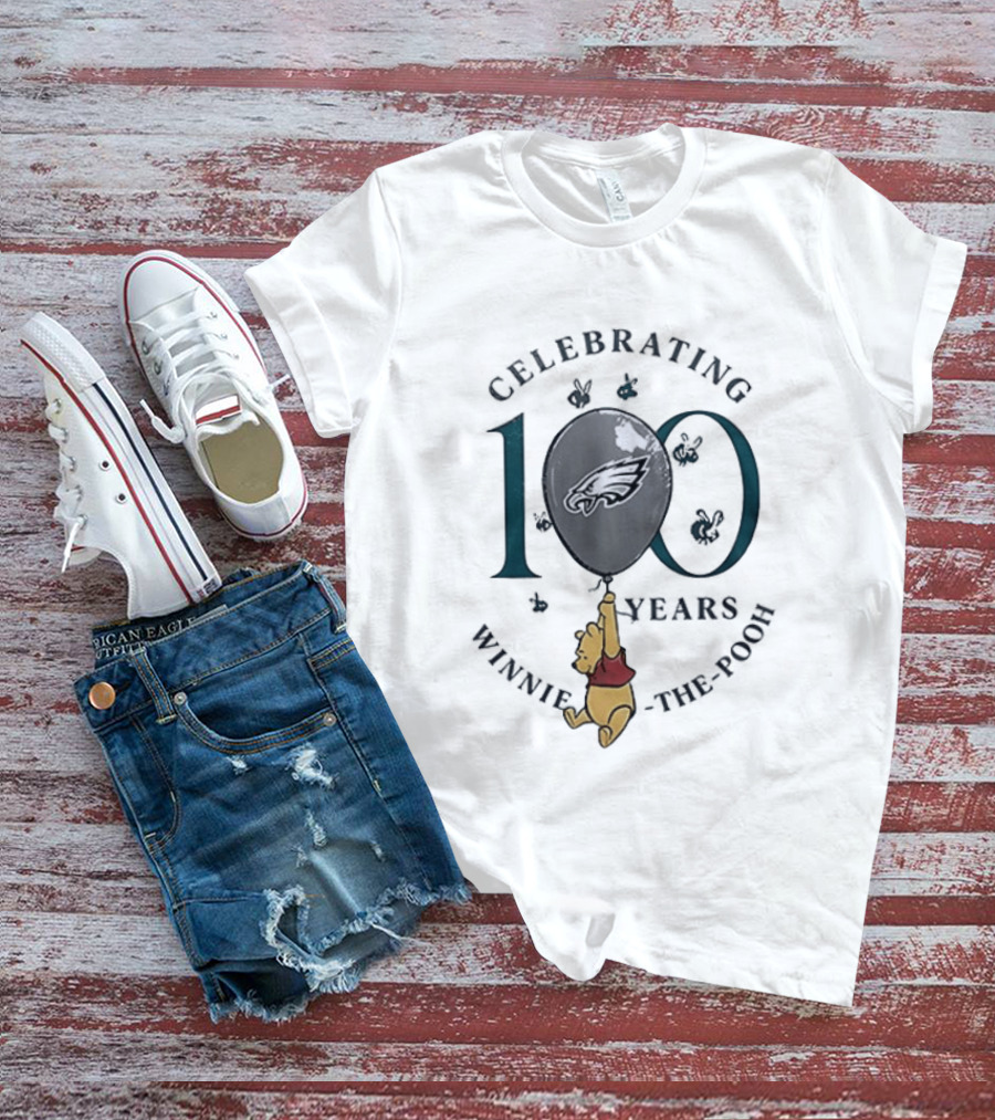 Philadelphia Eagles Winnie The Pooh 100th Anniversary Celebrating Balloon T-Shirt