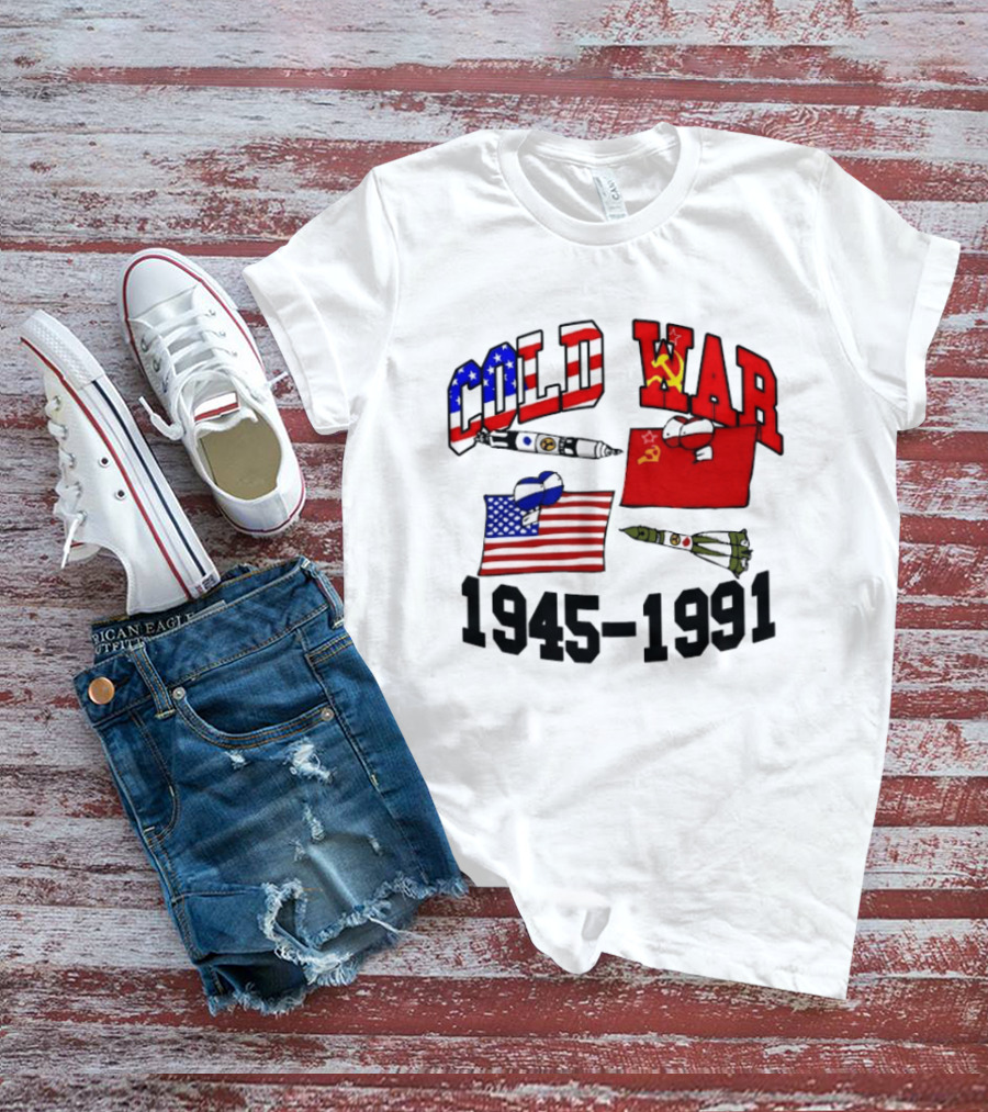 Cold War 1945 1991 American Soviet Rivalry Flags And Rockets T-Shirt
