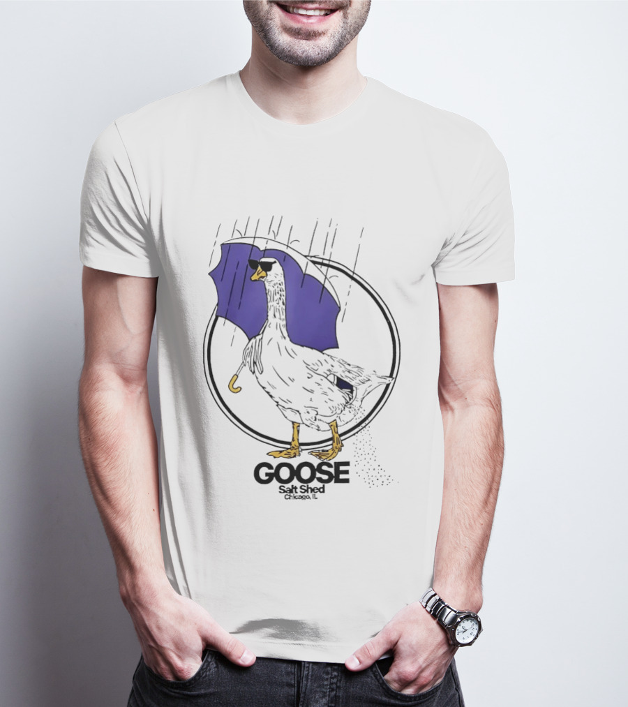 Goose Salt Shed Chicago IL Purple Umbrella Rain T-Shirt
