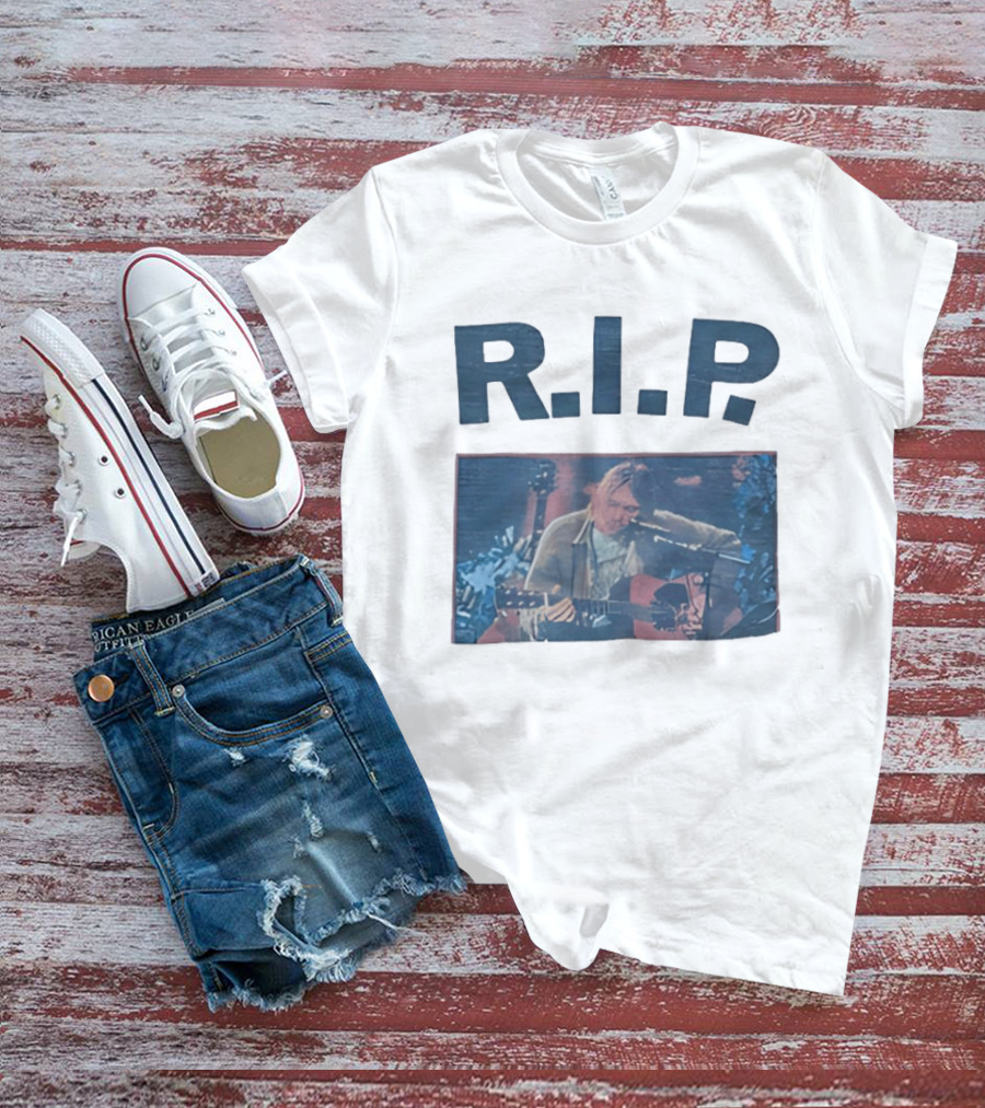 RIP Kurt Cobain Memorial Grunge Music Legend T-Shirt