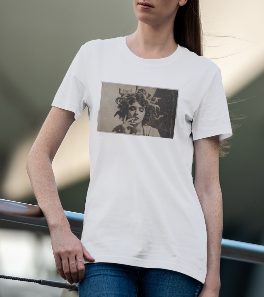 Medusa Smoking T-Shirt