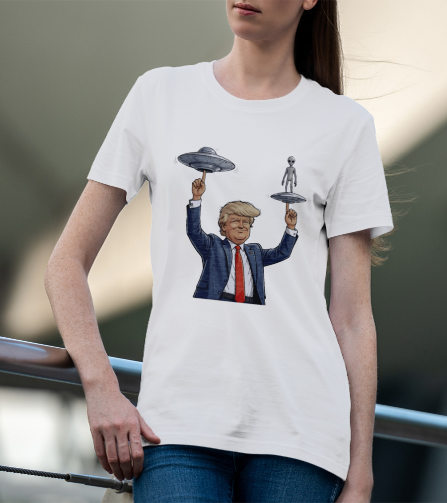 Trump Alien UFO Balancing Act Spinner T-Shirt