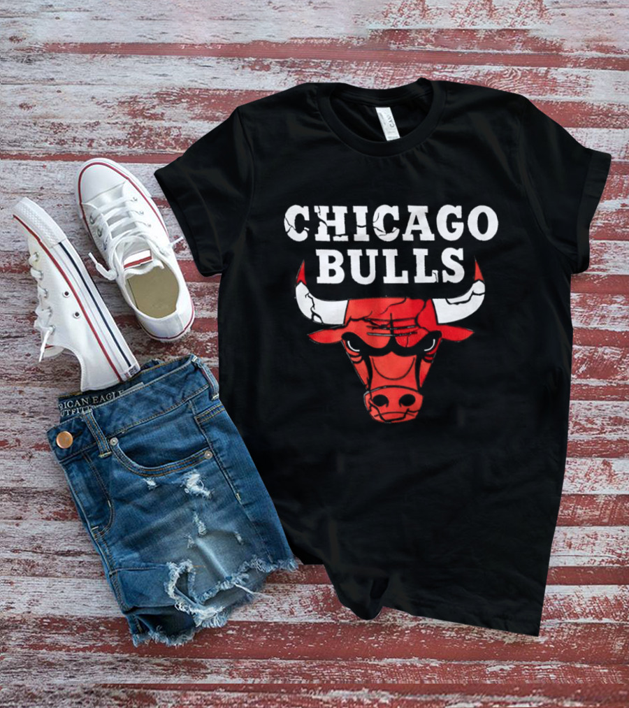 Chicago Bulls Red Bull Head Iconic NBA Team T-Shirt