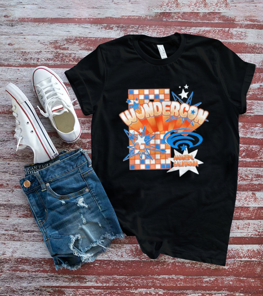 WonderCon Anaheim California 2026 Starburst Checkered T-Shirt