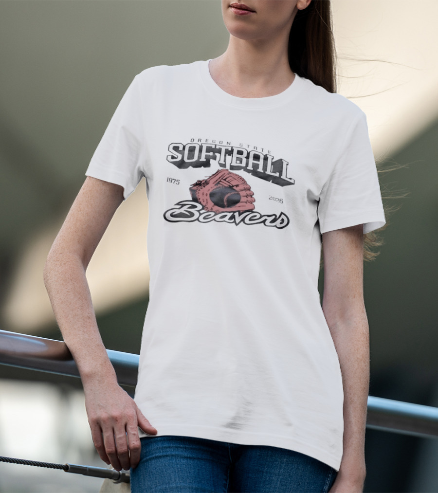 Oregon State Beavers Softball Vintage Glove T-Shirt