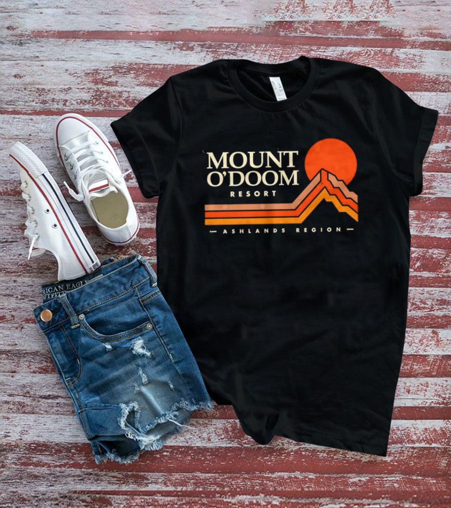 Mount O'Doom Resort Ashlands Region Sunset Retro Mountain T-Shirt