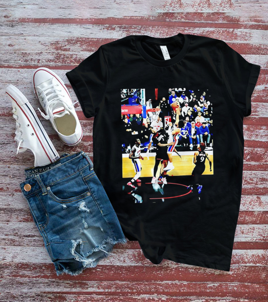 Cade Cunningham Dunking Over Drummond Basketball Game Action Scene T-Shirt