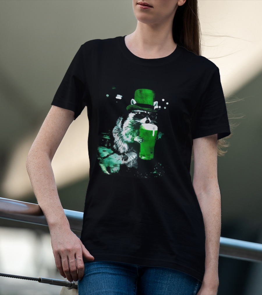 Drunk Irish Raccoon With Green Beer St Patricks Day 2026 T-Shirt