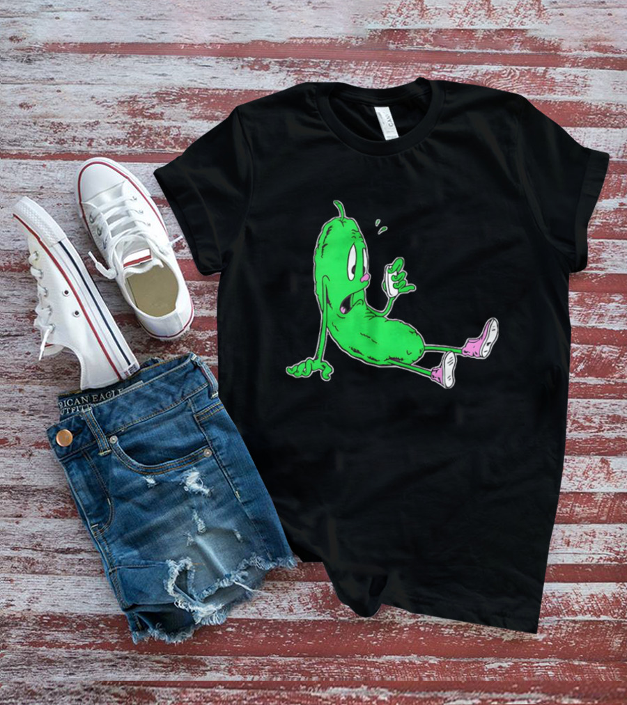Stunsig Green Pickle Cartoon Phone Expression T-Shirt
