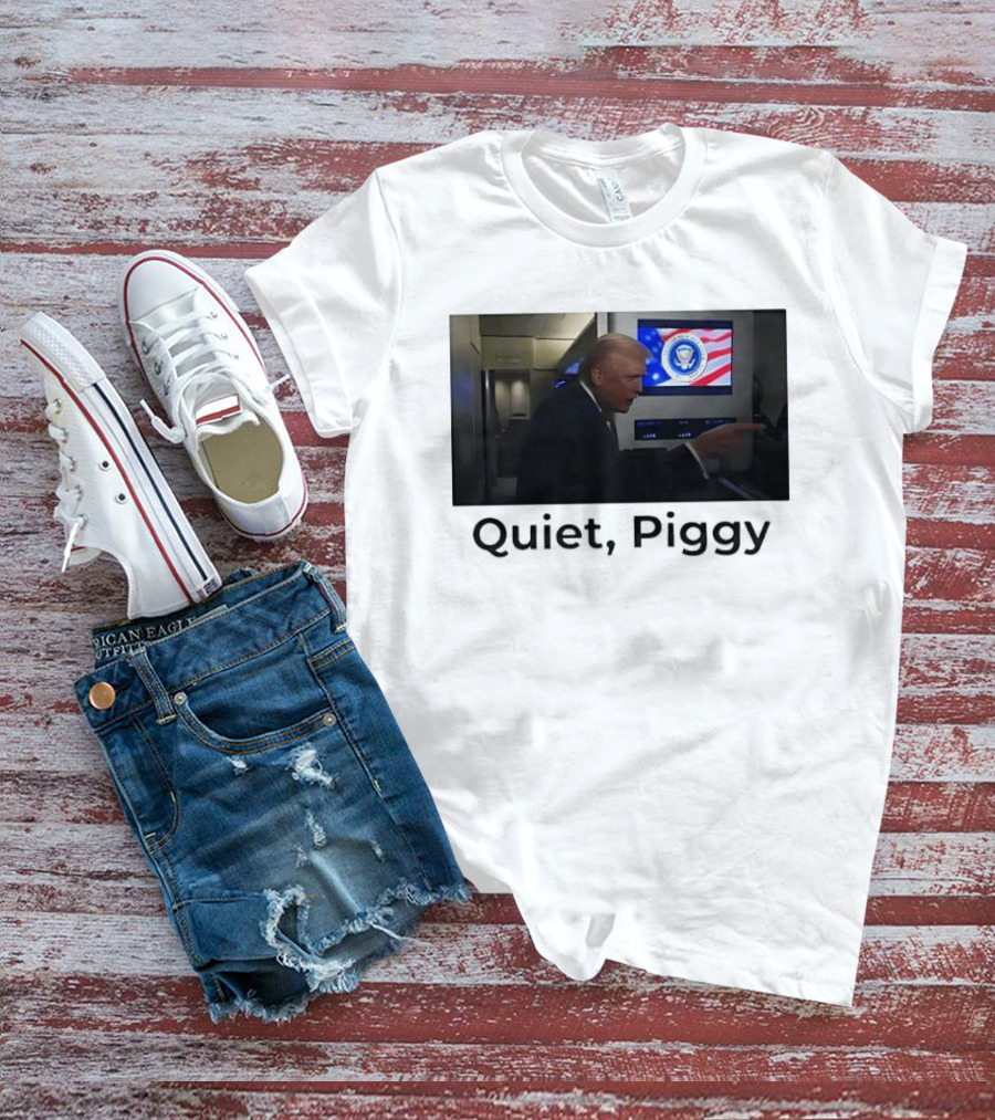Quiet Piggy Presidential Seal Airplane Scene T-Shirt