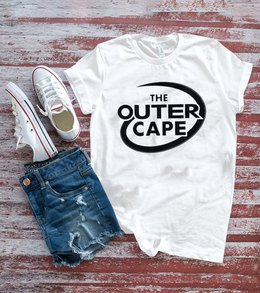 The Outer Cape Retro Style Bold Text Oval Highlight T-Shirt