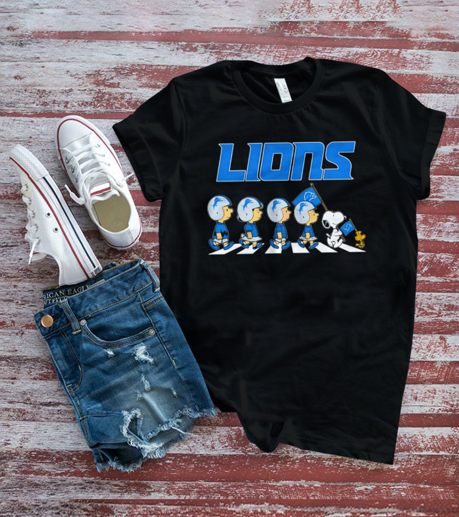 Peanuts Detroit Lions Football Flag Walking Abbey Road T-Shirt