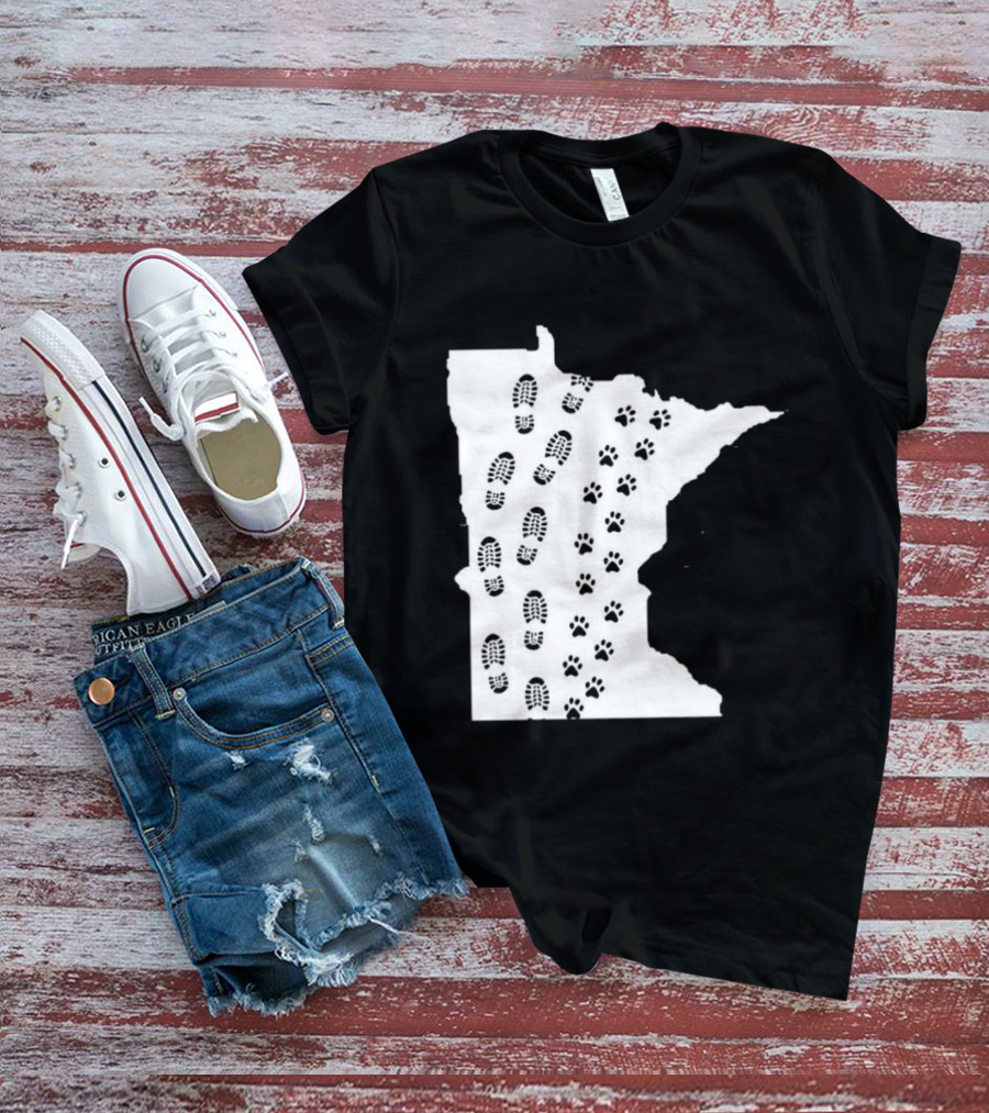 Minnesota Map Footprints And Paw Prints Outdoor Adventure T-Shirt