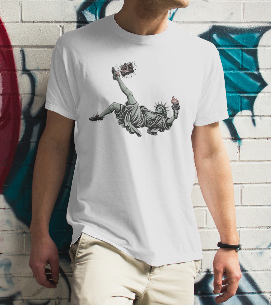 Statue Of Liberty Toppling Crown No Kings T-Shirt