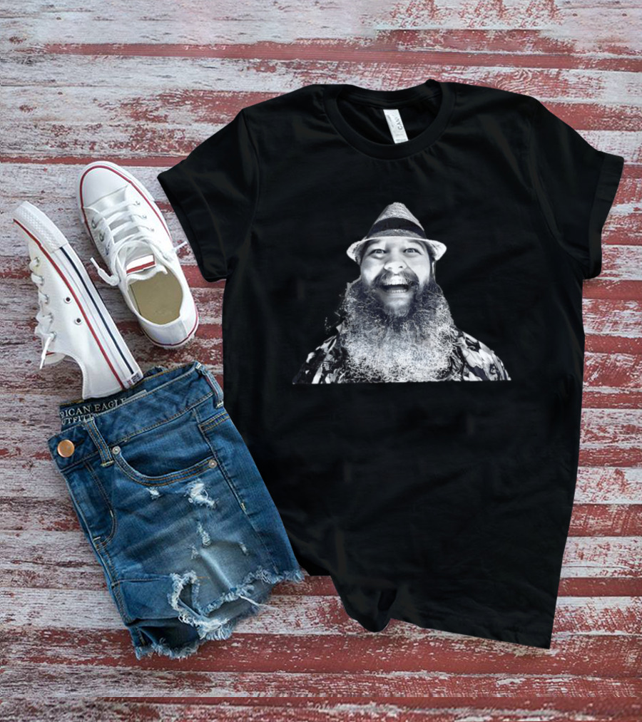 Bray Wyatt WWE Smiling In Straw Hat Iconic Wrestling Image T-Shirt
