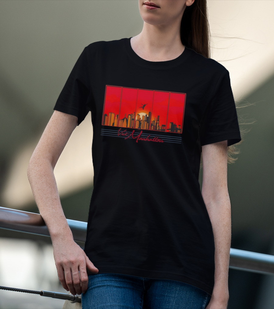 Visit Manhattan Skyline Sunlit Silhouette Red Sunset T-Shirt