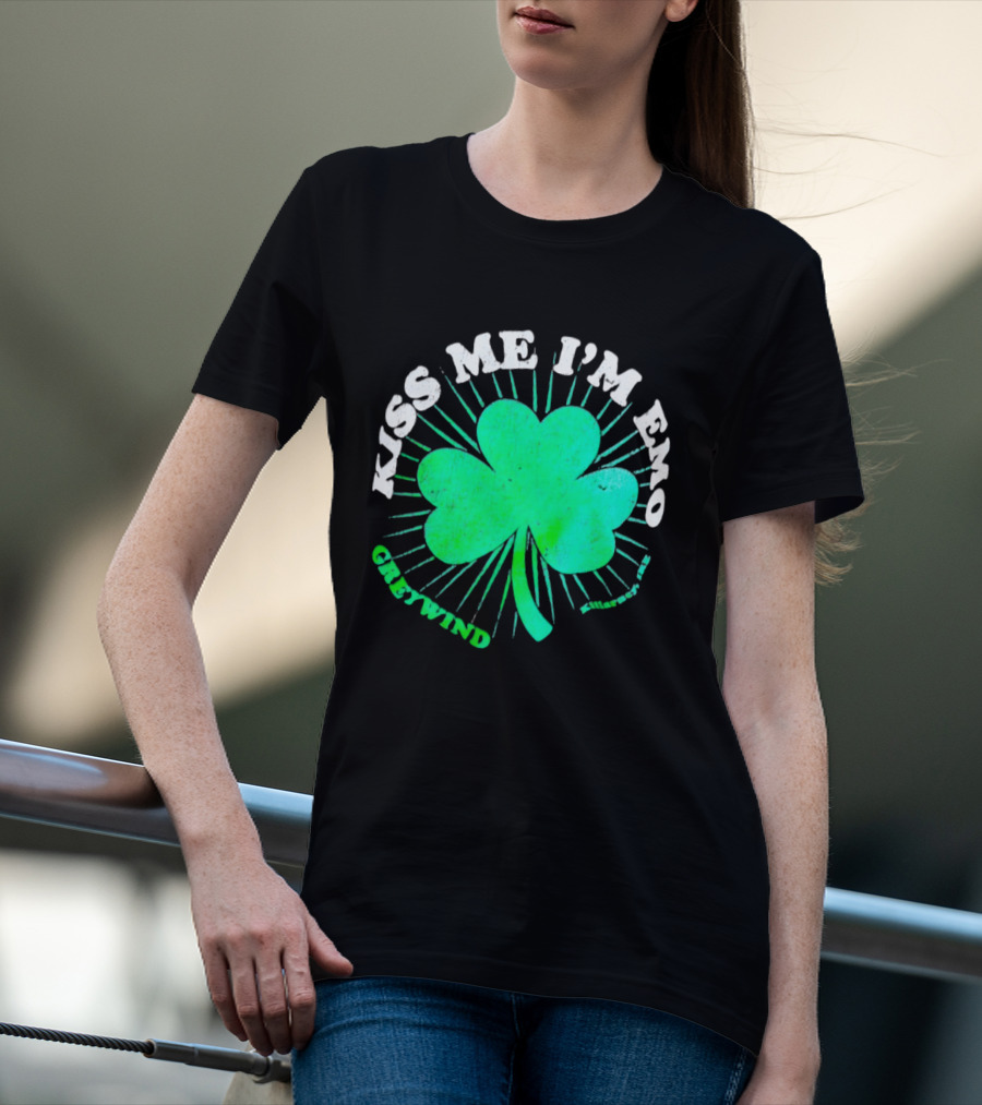 Kiss Me I'm Emo Greywind Shamrock Killarney Ireland T-Shirt