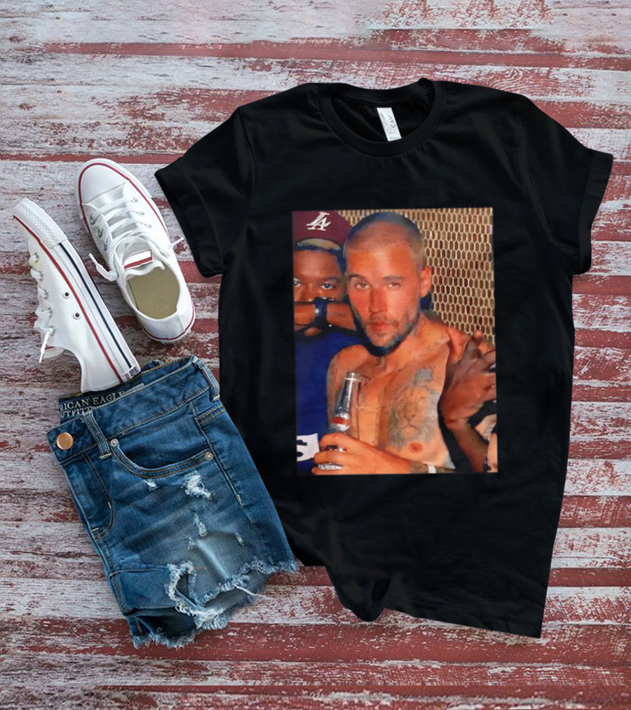 Justin Bieber Holding Beer Photo T-Shirt