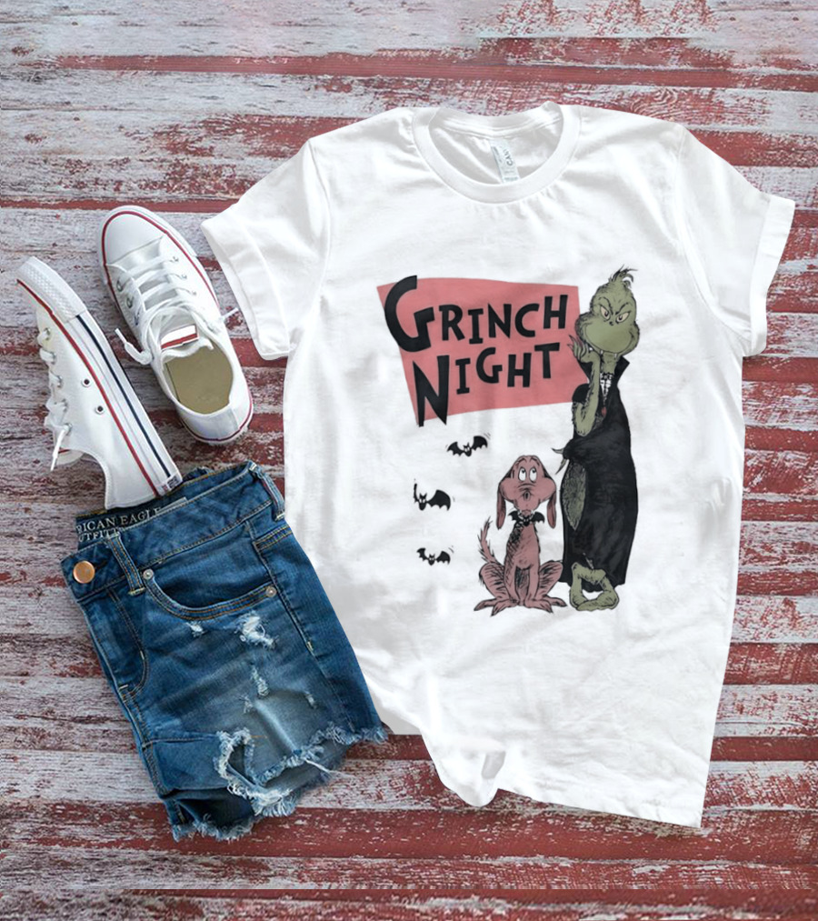 Grinch And Max Halloween Night Spooky Scene T-Shirt