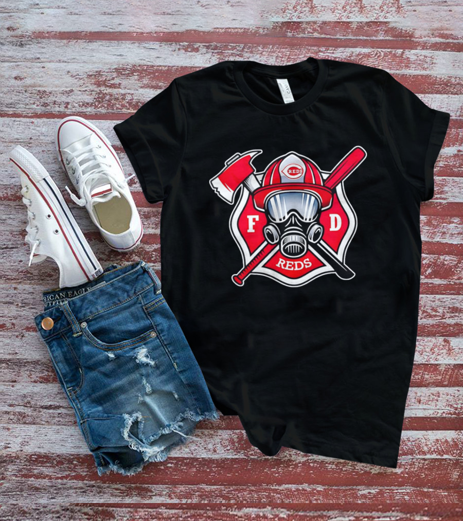 Cincinnati Reds FD Firefighter Helmet With Axe And Baseball Bat T-Shirt