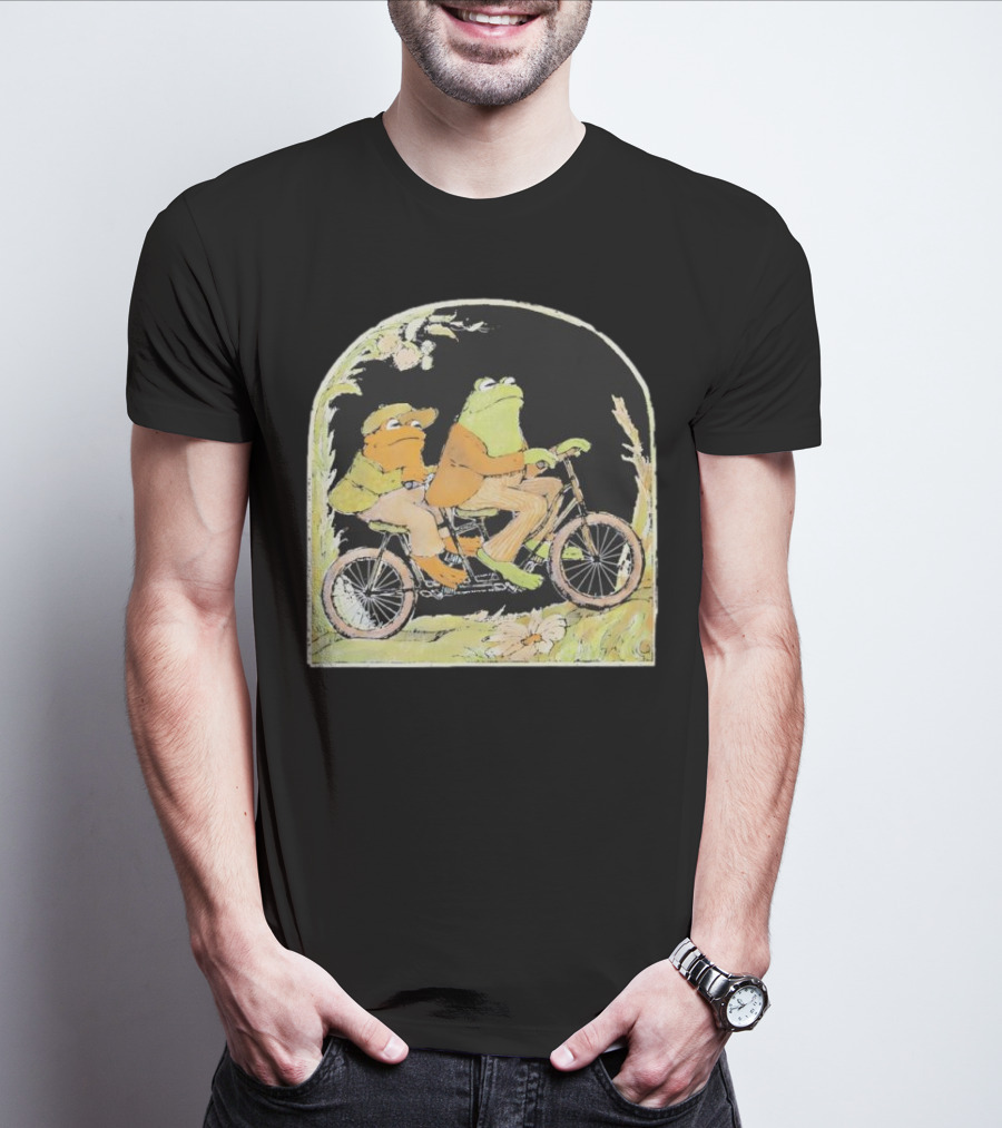 Frog And Toad Riding Vintage Bicycle Halloween Style T-Shirt