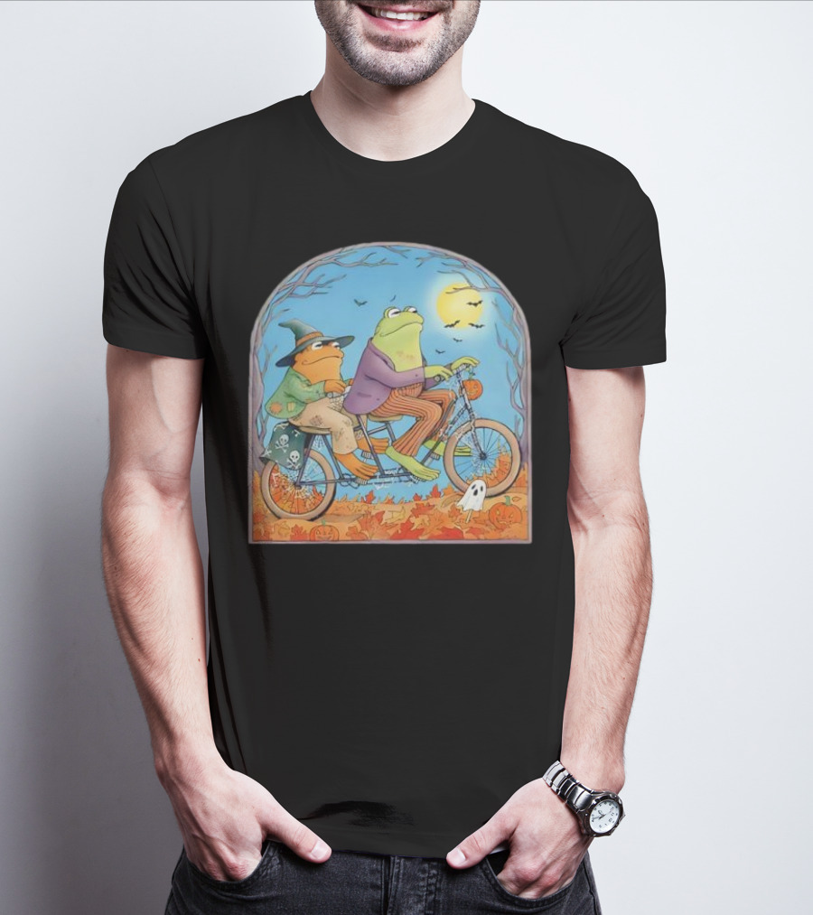 Vintage Frog And Toad Halloween Tandem Bike Moonlit Scene T-Shirt