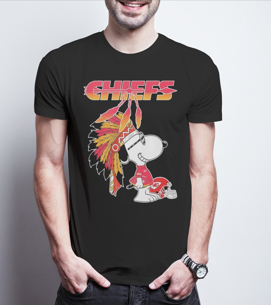 Kansas City Chiefs Snoopy Native American Helmet Charlie Brown NFL Peanuts Crossover T-Shirt