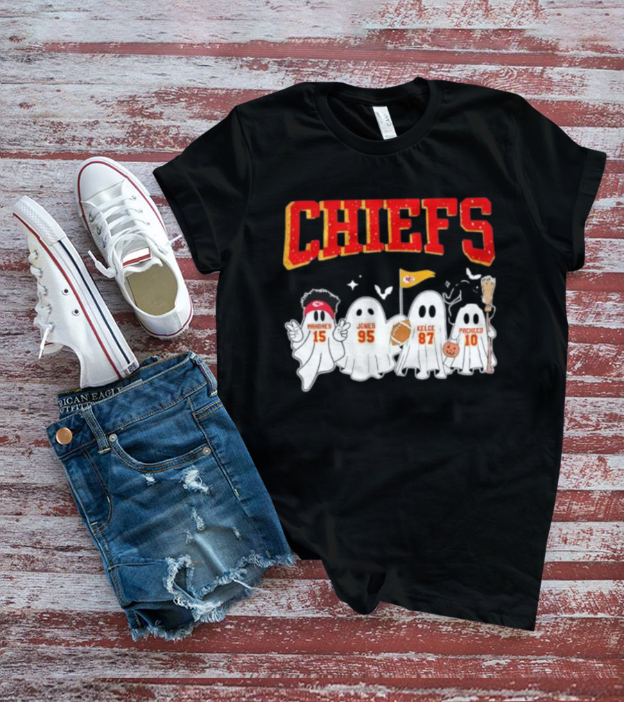 Kansas City Chiefs Halloween Mahomes Jones Kelce Pacheco Ghosts T-Shirt