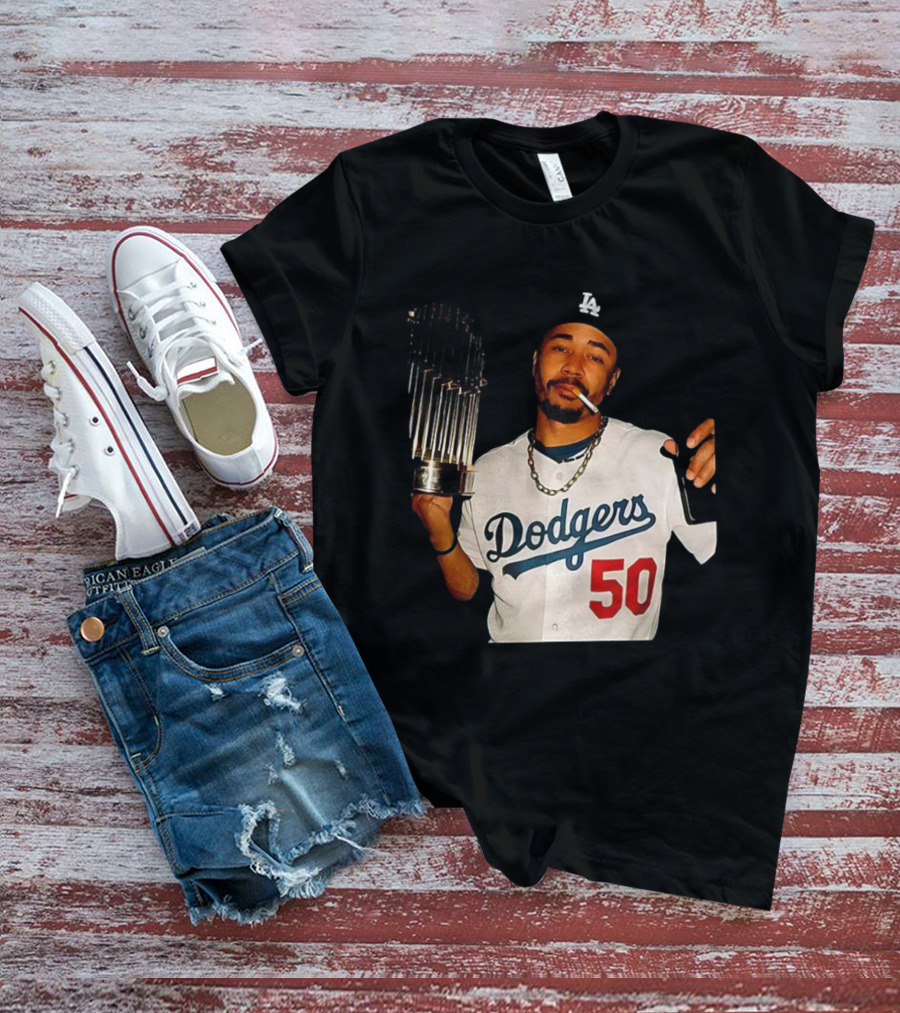 Mookie Betts Dodgers 2025 World Series Champions Celebration Smoking Topps T-Shirt