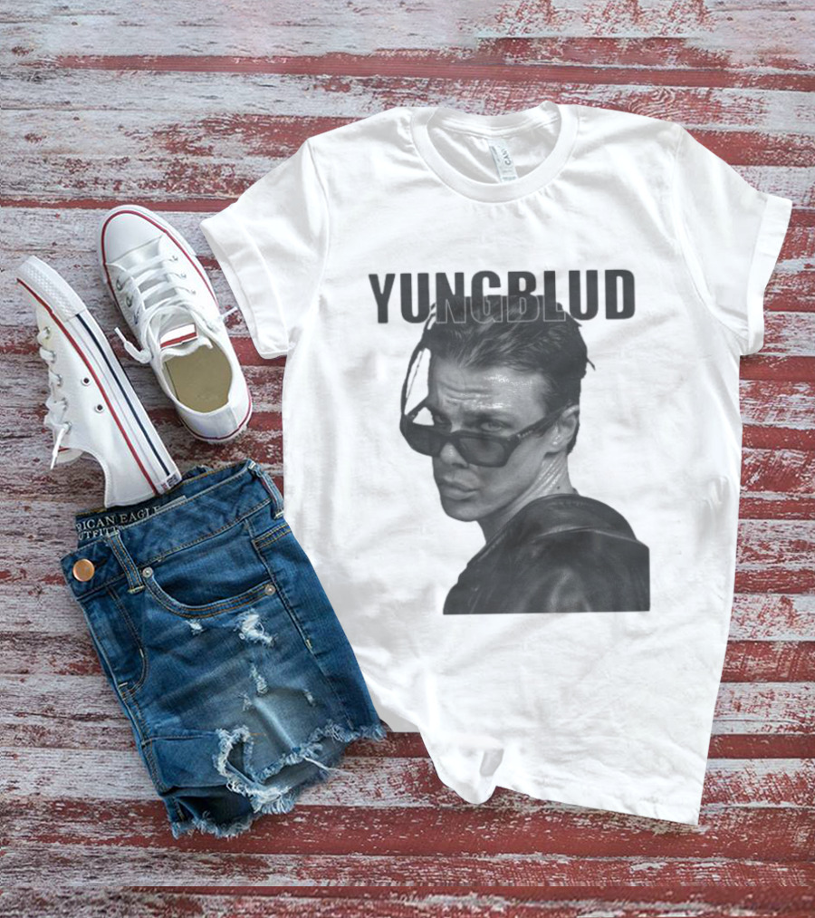 YUNGBLUD Sunglasses Cool Pose T-Shirt
