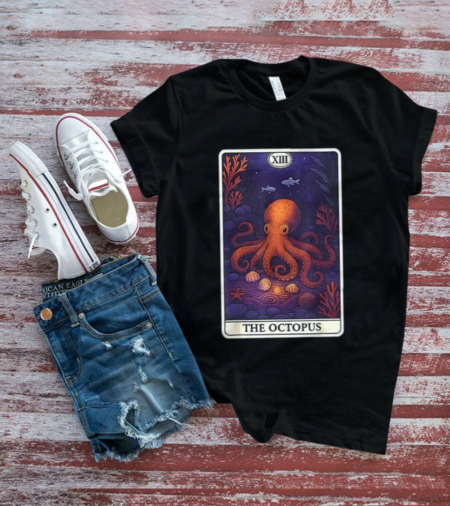 Octopus Tarot Card XIII Ocean Creatures Underwater Scene T-Shirt