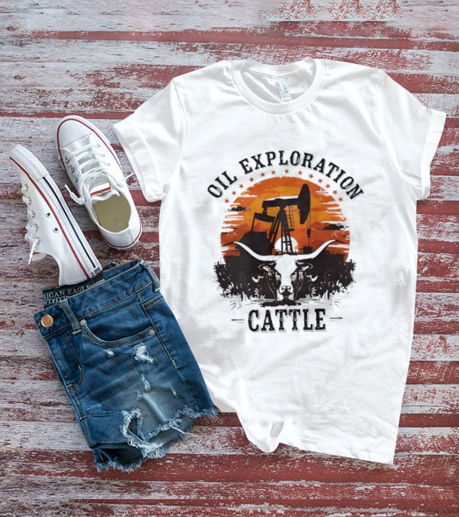 Oil Exploration Cattle Retro Vintage Pumpjack Sunset Scene T-Shirt