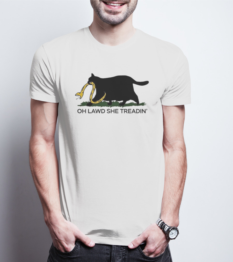 Oh Lawd She Treadin' Black Cat With Snake In Mouth T-Shirt