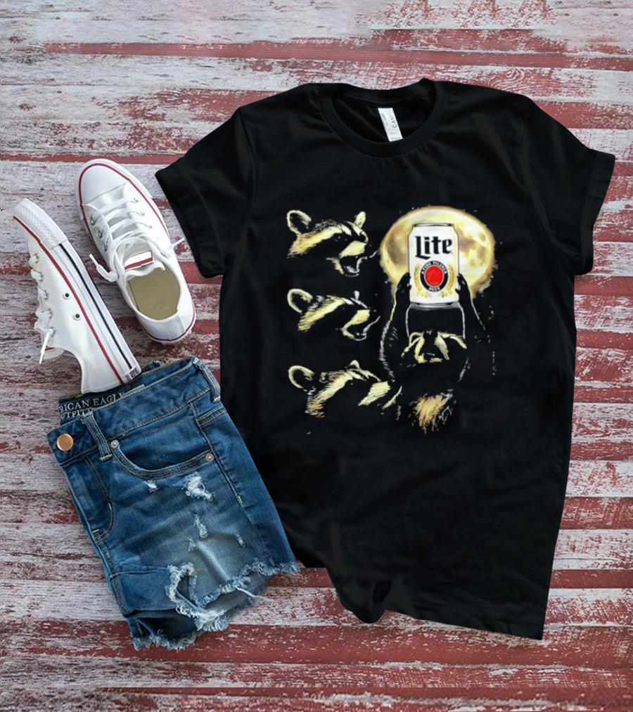 Four Raccoons Howling At Moon With Miller Lite Can T-Shirt