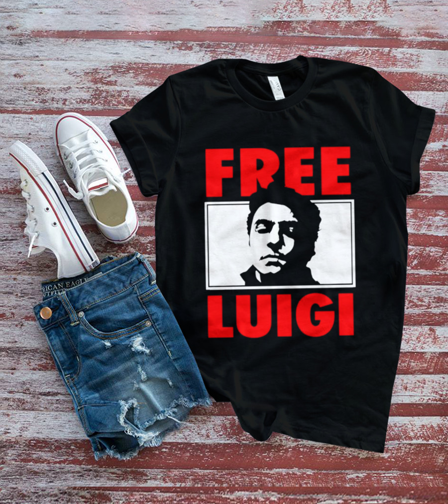 Free Luigi Mangione Shot Face Red T-Shirt