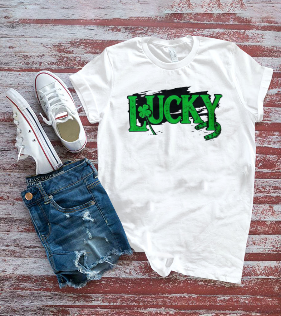 Lucky Green Horseshoe And Shamrock St. Patrick's Day T-Shirt