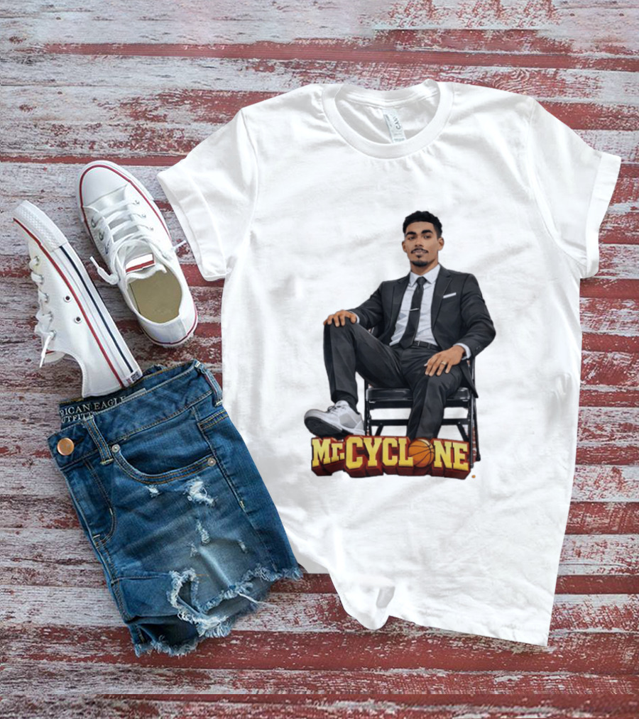 Mr Cyclone Tamin Lipsey In Suit On Chair Iowa State Cyclones T-Shirt