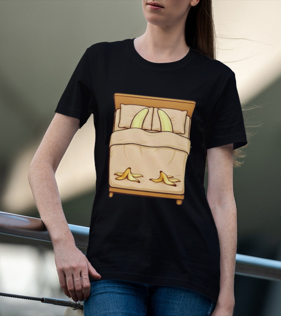 Funny Banana In Bed Sleeping Humor T-Shirt