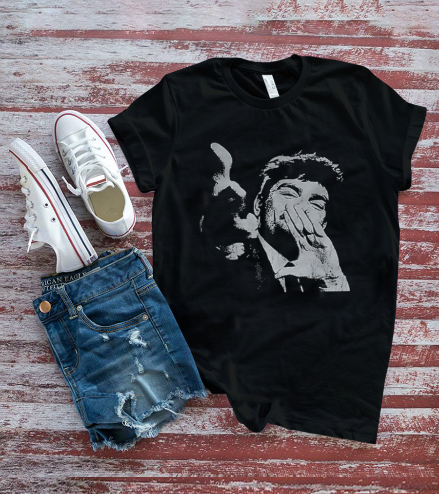 Trending Fuentes Wanghaf Grayscale Expression T-Shirt