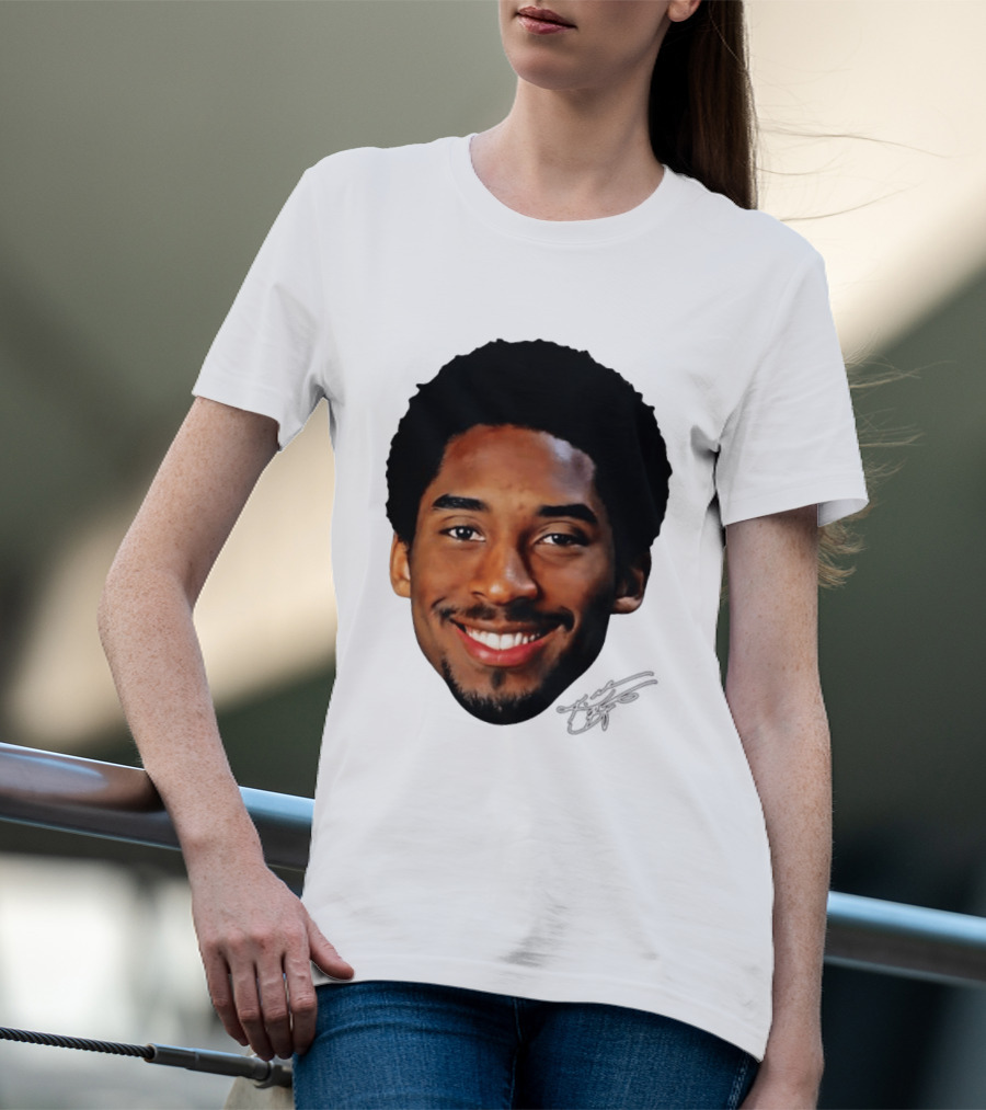 Kobe Bryant Big Face All Smiles NBA Legend T-Shirt